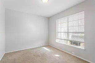 6900 Columbia Falls Dr, McKinney, TX 75070 - Photo 10