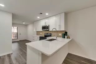 13737 Flagstone Ln, Dallas, TX 75240 - Photo 12