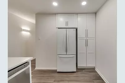 13737 Flagstone Lane, Dallas, TX 75240 - Photo 16