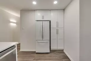 13737 Flagstone Ln, Dallas, TX 75240 - Photo 16