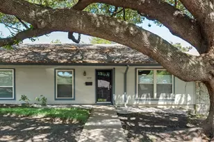 13737 Flagstone Ln, Dallas, TX 75240 - Photo 4