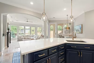 8718 Rexford Drive, Dallas, TX 75209 - Photo 10