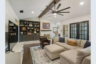 1662 Watson Road, Fort Worth, TX 76103 - Photo 6