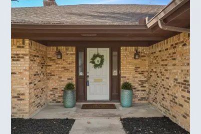 1662 Watson Road, Fort Worth, TX 76103 - Photo 4