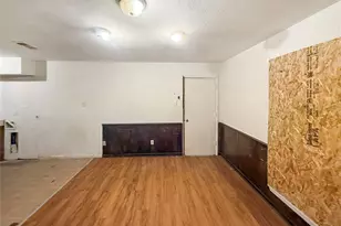 925 Manning St, Grand Prairie, TX 75051 - Photo 10