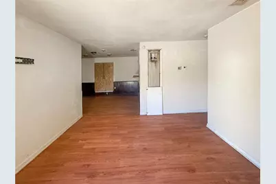 925 Manning Street, Grand Prairie, TX 75051 - Photo 8