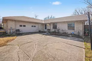 5005 Heather Glen Dr, Garland, TX 75043 - Photo 2