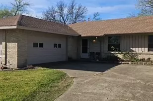 5005 Heather Glen Dr, Garland, TX 75043 - Photo 2