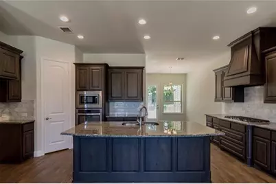 2545 Gramercy Park Drive, Flower Mound, TX 75028 - Photo 8