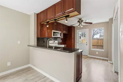 1805 W Spring Creek Parkway #EE2, Plano, TX 75023 - Photo 12