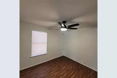 825 Stafford Station Drive, Saginaw, TX 76131 - Photo 8