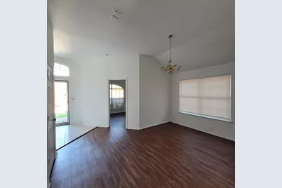 825 Stafford Station Drive, Saginaw, TX 76131 - Photo 6