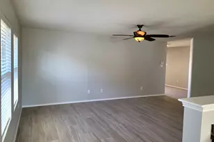 729 Santa Rosa Dr, Fort Worth, TX 76052 - Photo 4