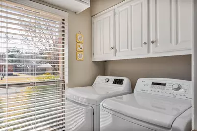 2609 Ramblewood Drive, Carrollton, TX 75006 - Photo 12