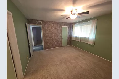 1405 Carnation Drive, Lewisville, TX 75067 - Photo 6