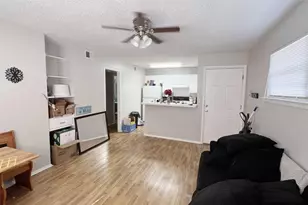 104 E South St, Clarksville, TX 75426 - Photo 4