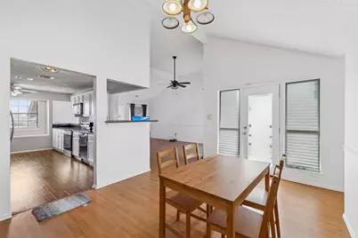 2903 Hunters Point Lane, Carrollton, TX 75007 - Photo 10