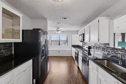 2903 Hunters Point Lane, Carrollton, TX 75007 - Photo 8