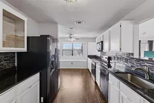 2903 Hunters Point Ln, Carrollton, TX 75007 - Photo 8