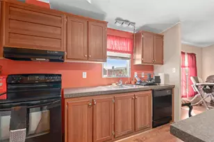 310 Glenwood St, Gainesville, TX 76240 - Photo 10