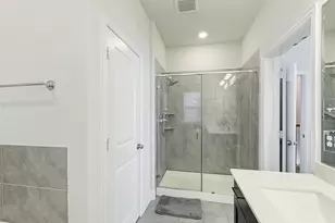 2813 Troutt Dr, Carrollton, TX 75010 - Photo 22