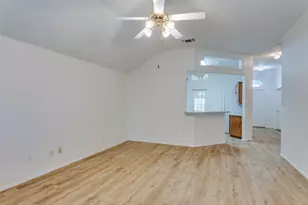 10837 Braemoor Dr, Fort Worth, TX 76052 - Photo 12