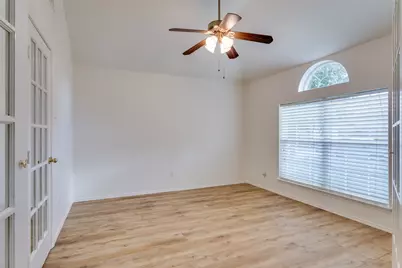 10837 Braemoor Drive, Fort Worth, TX 76052 - Photo 6