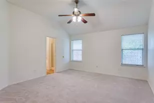 10837 Braemoor Dr, Fort Worth, TX 76052 - Photo 14