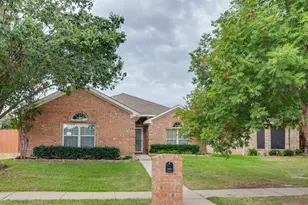 10837 Braemoor Dr, Fort Worth, TX 76052 - Photo 2