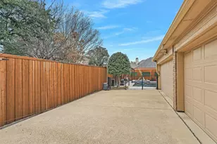 2521 Saratoga Dr, Plano, TX 75075 - Photo 26