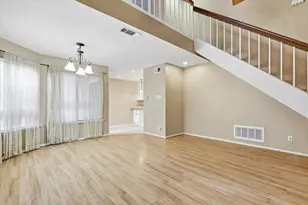 505 Ranch Trail, Irving, TX 75063 - Photo 8