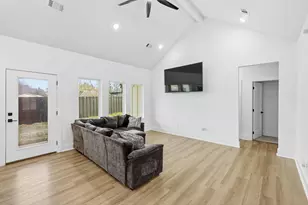 1404 17th St, Bridgeport, TX 76426 - Photo 6