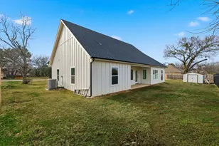 1404 17th St, Bridgeport, TX 76426 - Photo 34