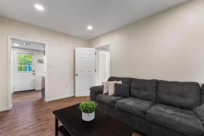 1126 W 7th Street, McGregor, TX 76657 - Photo 10