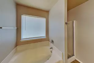 1658 Wildflower Dr, Waxahachie, TX 75165 - Photo 10