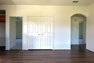 130 Sunburst Ct, Weatherford, TX 76087 - Photo 6