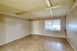 400 Bill Bradford, Sulphur Springs, TX 75482 - Photo 4