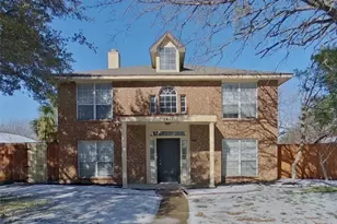 1417 Baker Dr, Cedar Hill, TX 75104 - Photo 1