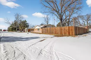 702 El Camino Real, Chico, TX 76431 - Photo 2