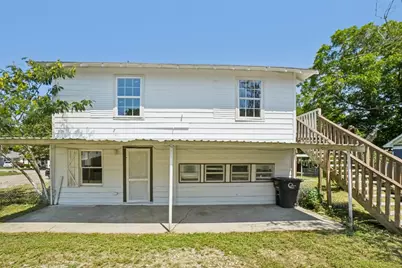 302 S Wood Street, Cleburne, TX 76033 - Photo 32