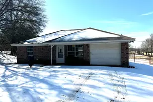 205 Co Rd 1135, Ravenna, TX 75476 - Photo 1