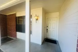 2621 Ozark Dr, Grand Prairie, TX 75052 - Photo 2