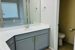 1610 Wildflower Dr, Waxahachie, TX 75165 - Photo 6