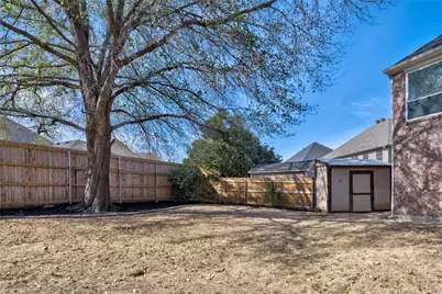 1901 N Port Court, Grapevine, TX 76051 - Photo 10