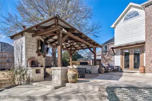 1901 N Port Ct, Grapevine, TX 76051 - Photo 4