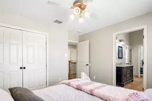 1901 N Port Ct, Grapevine, TX 76051 - Photo 34