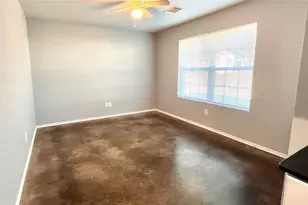 905 W 7th St, Bonham, TX 75418 - Photo 2