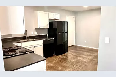 905 W 7th Street, Bonham, TX 75418 - Photo 4