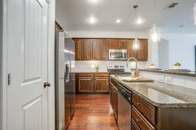 950 Henderson Street #1100, Fort Worth, TX 76102 - Photo 4