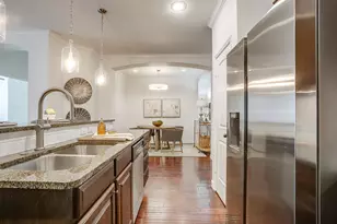 950 Henderson St, Fort Worth, TX 76102 - Photo 6